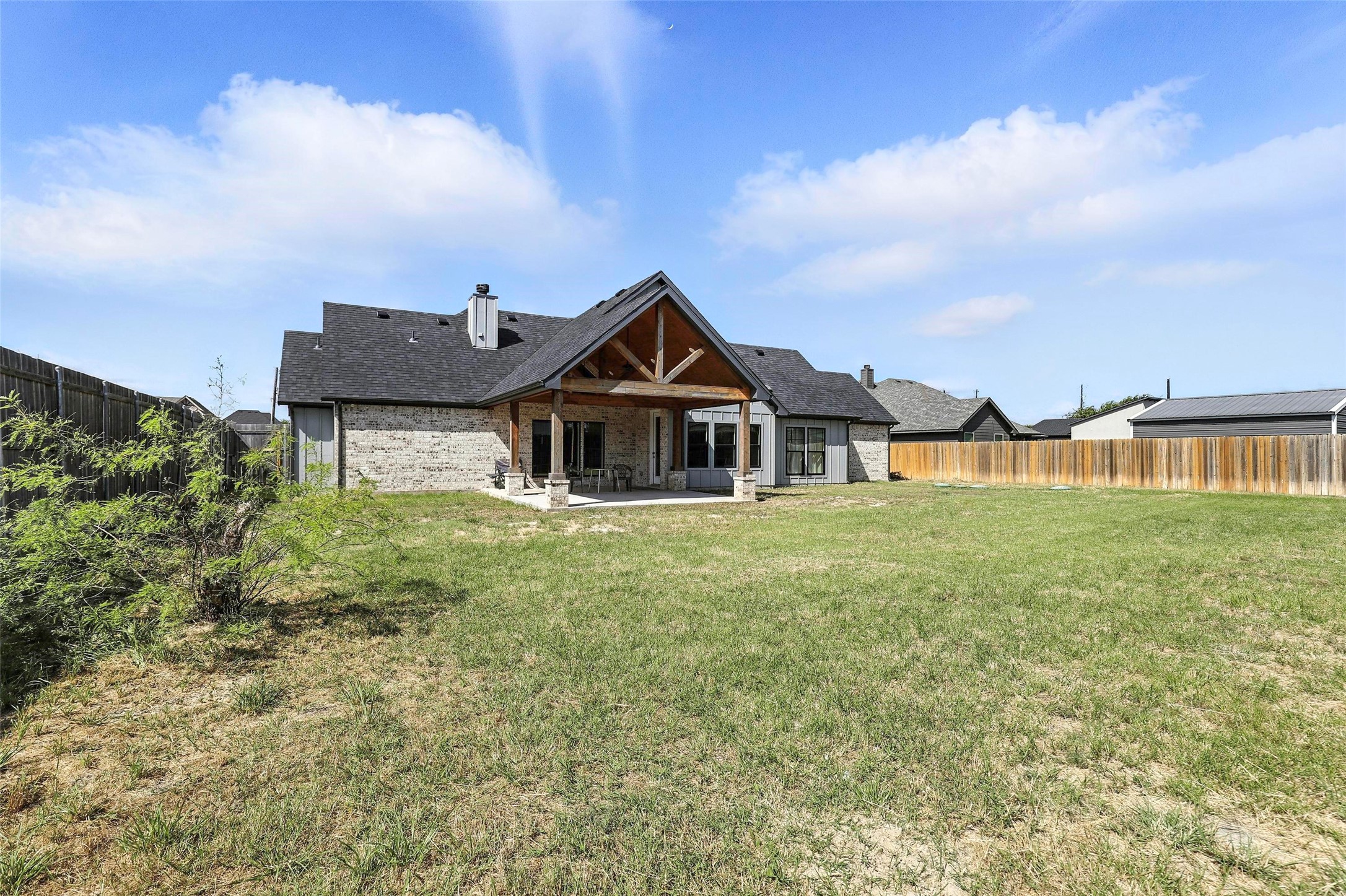 8023 Pennington Fort Worth TX 76126