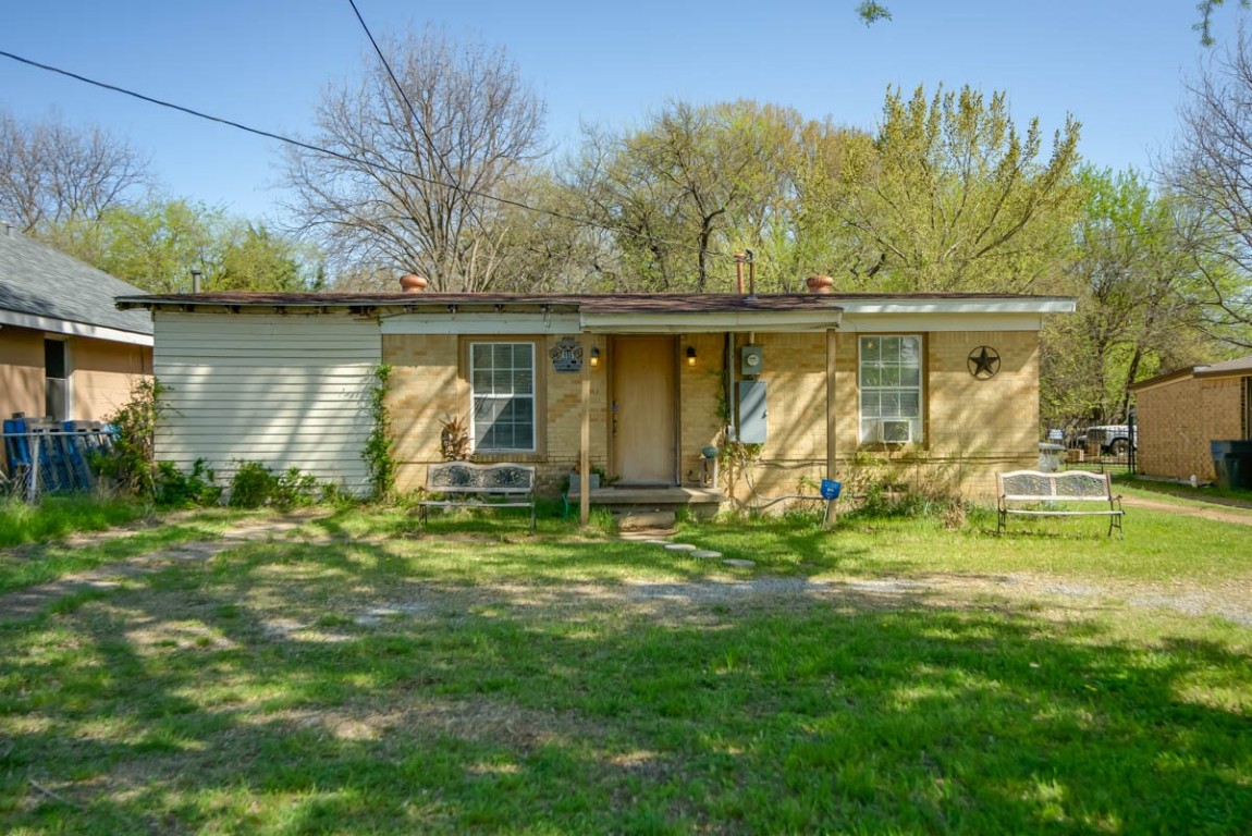 4815 Lynnacre Drive Dallas TX 75211