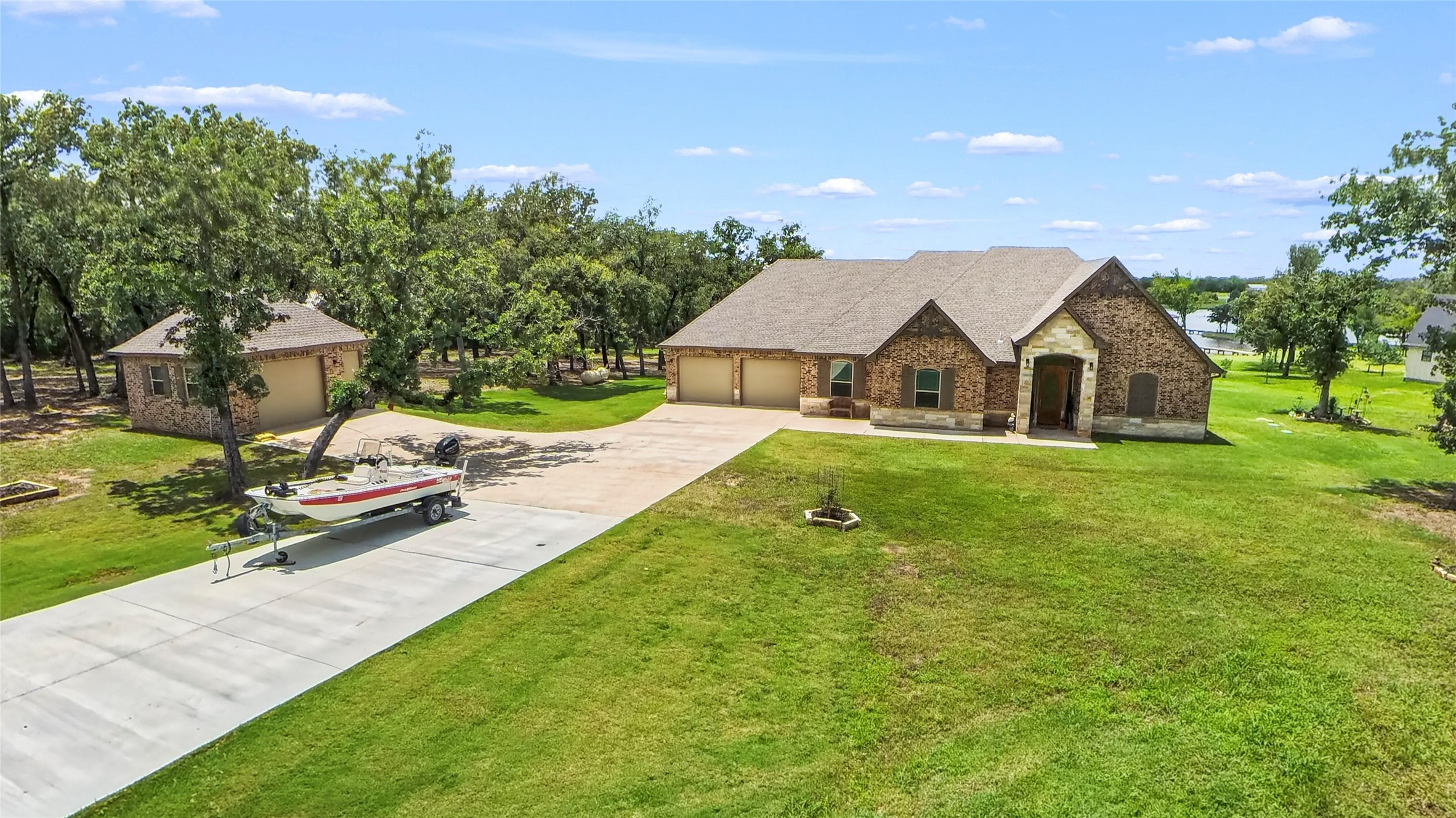 450 County Road 3674 Marquez TX 77865