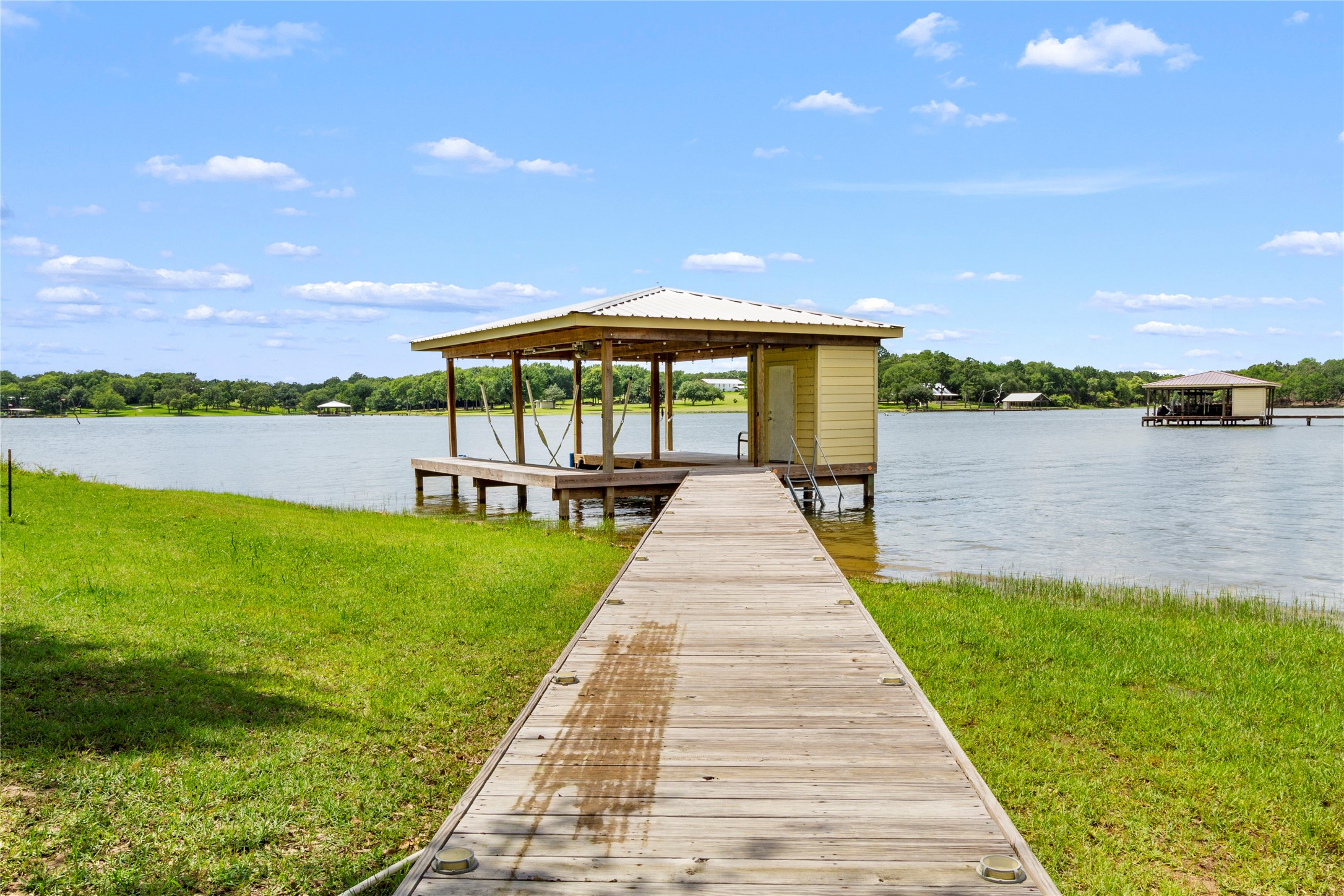 450 County Road 3674 Marquez TX 77865