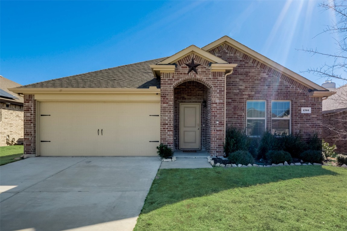 1703 Princeton Avenue Farmersville TX 75442
