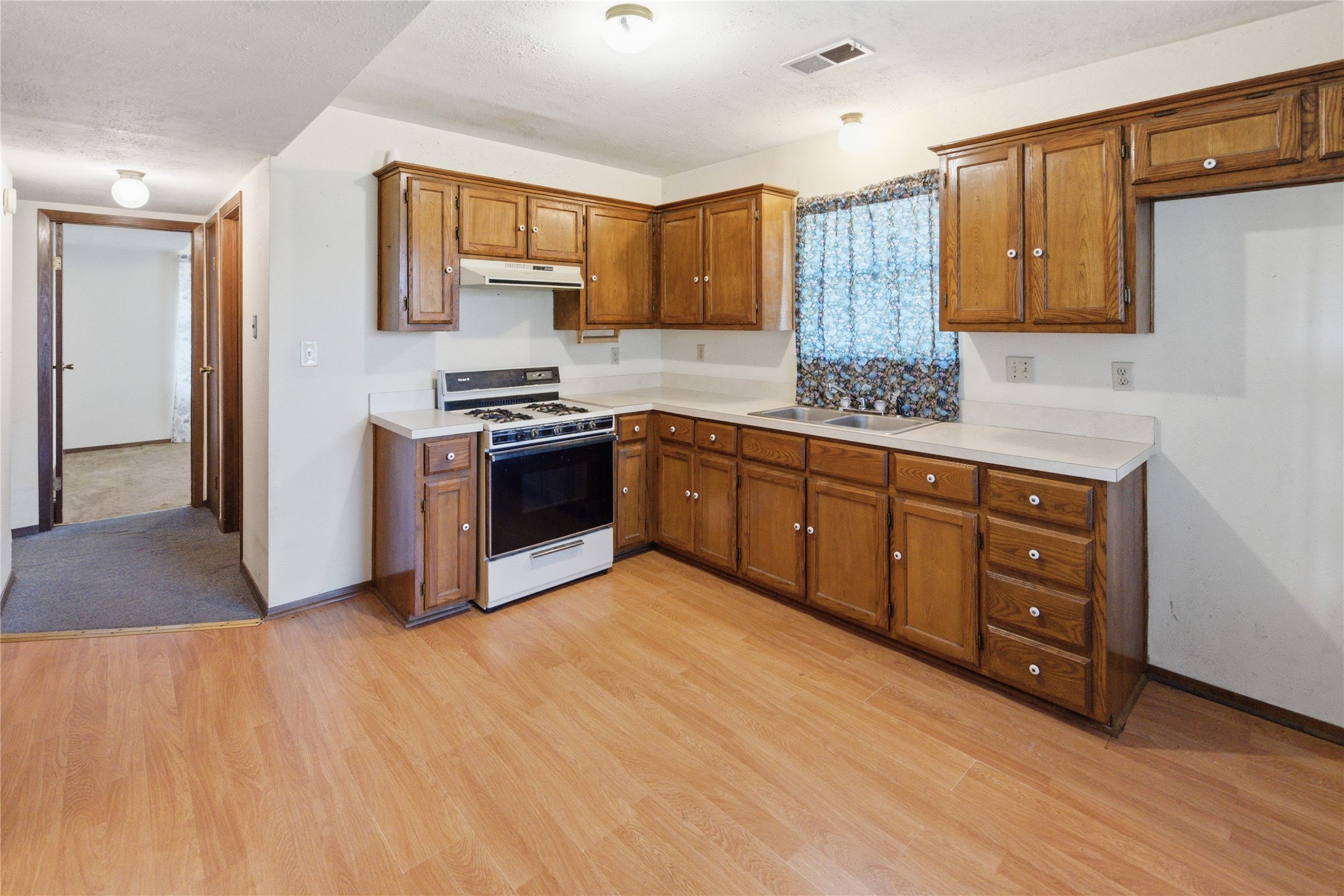 368 County Road 3625 Clifton TX 76634