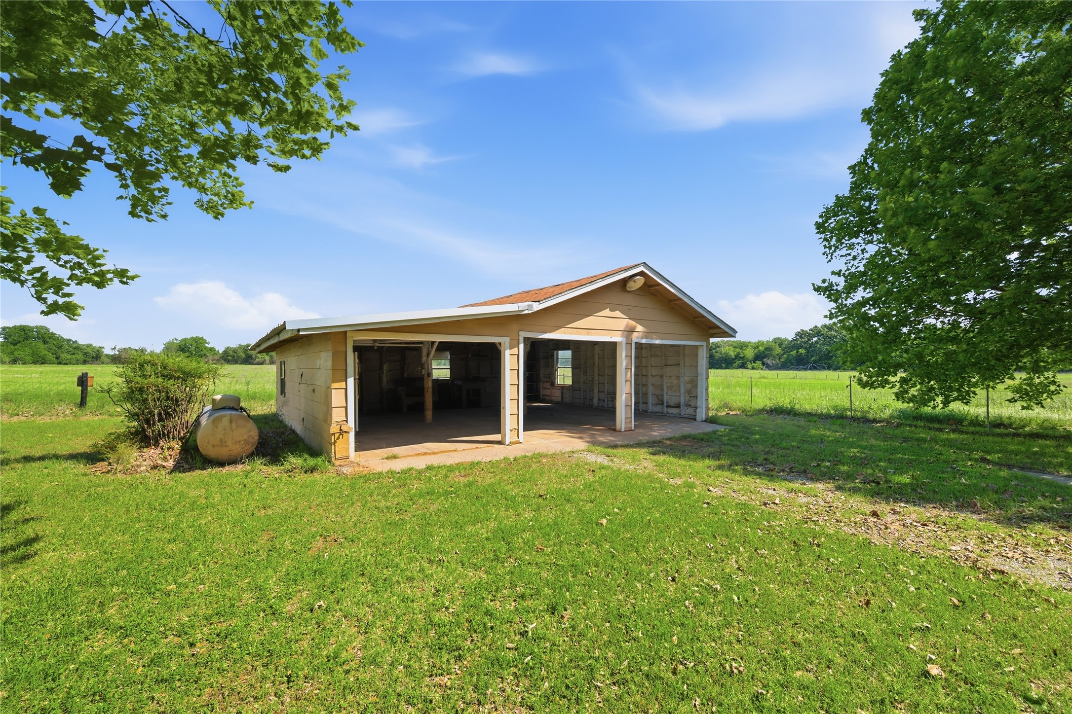 368 County Road 3625 Clifton TX 76634