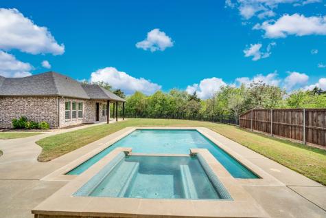 136 Sullivan Way Waxahachie TX 75167
