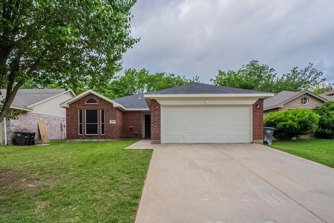 2816 Beaty Court Fort Worth TX 76112