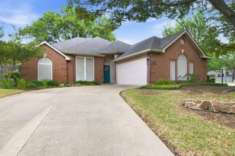 7400 Catlow Court Fort Worth TX 76137