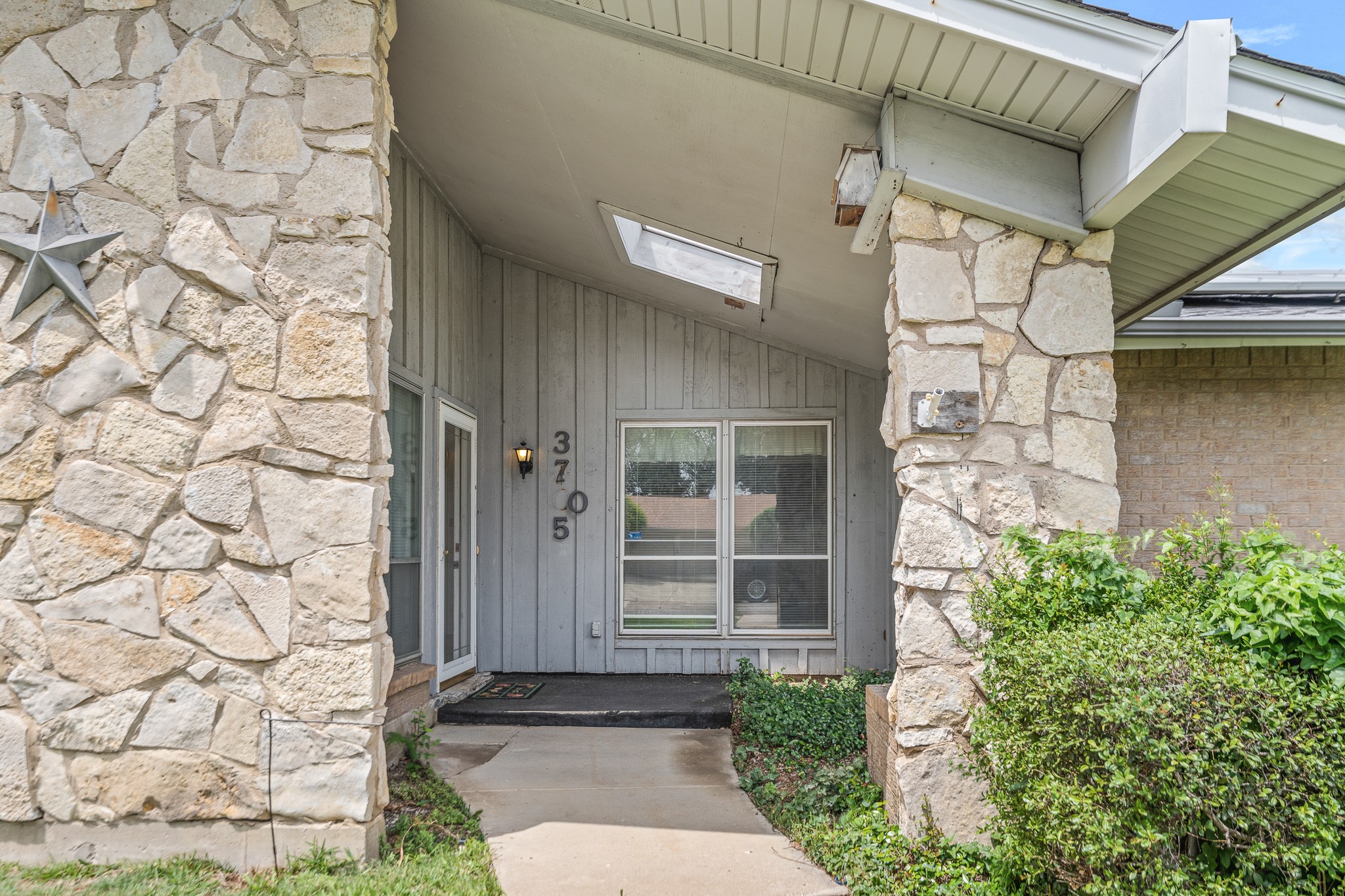 3705 Flamingo Lane Irving TX 75062