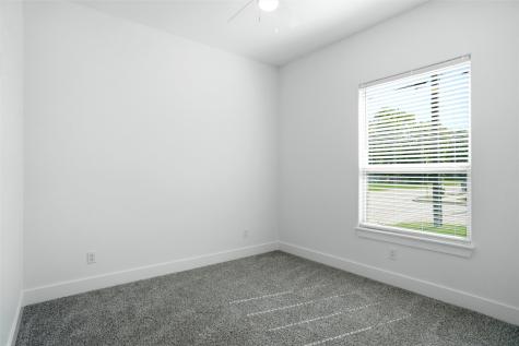 504 Paradise Street Fort Worth TX 76111
