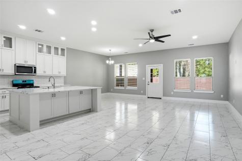 504 Paradise Street Fort Worth TX 76111