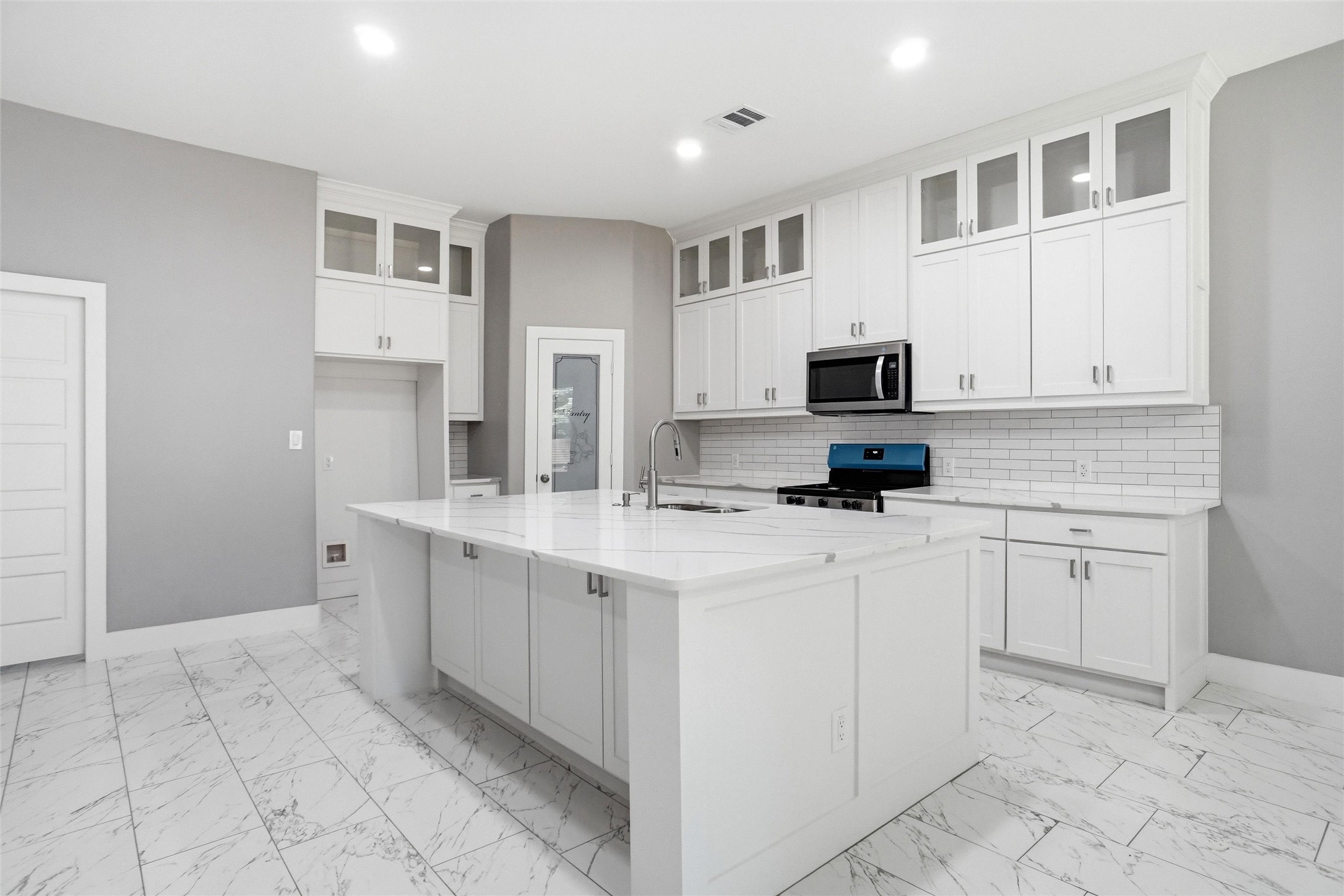 504 Paradise Street Fort Worth TX 76111