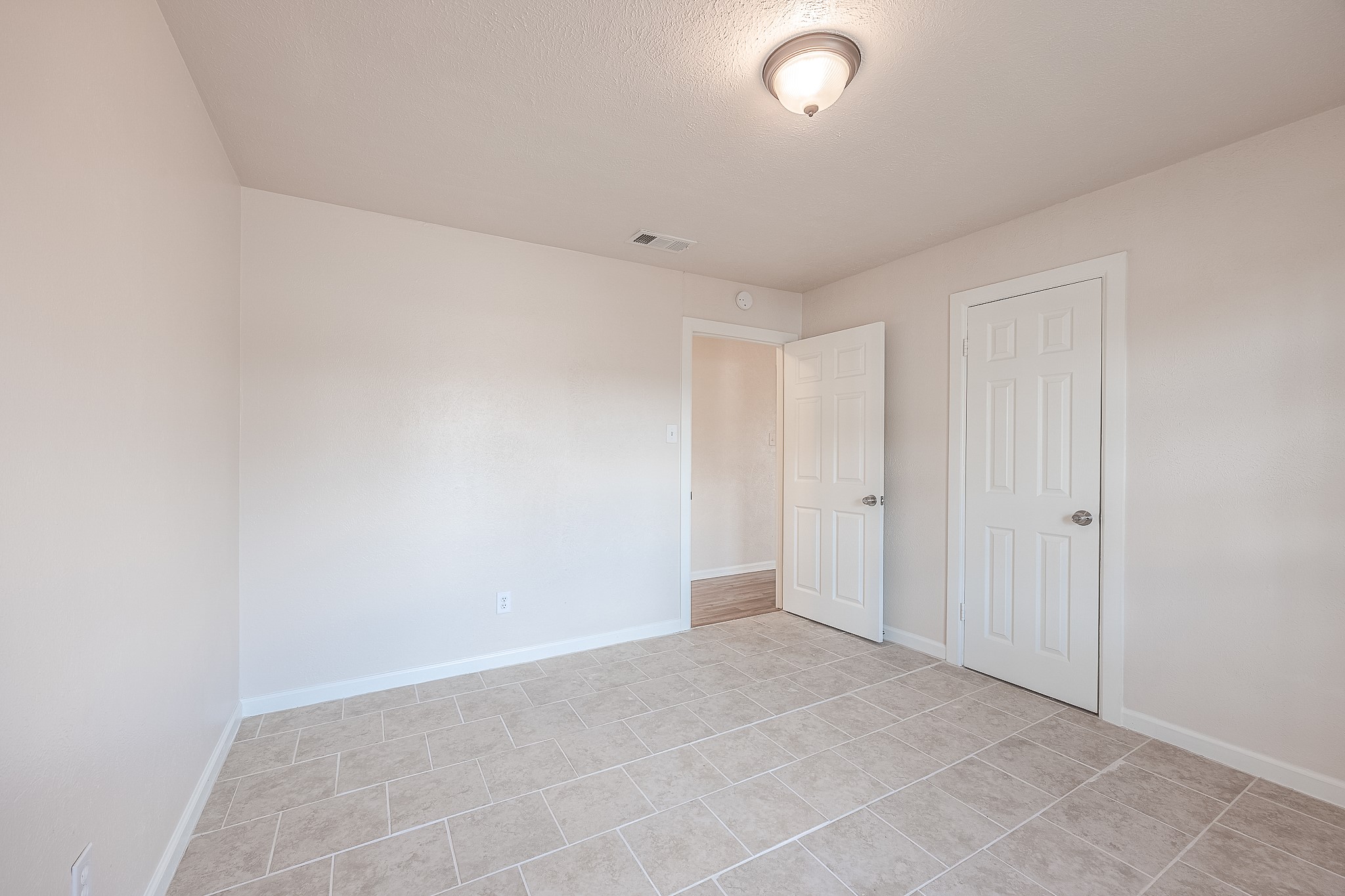 9610 Jennie Lee Dallas TX 75227
