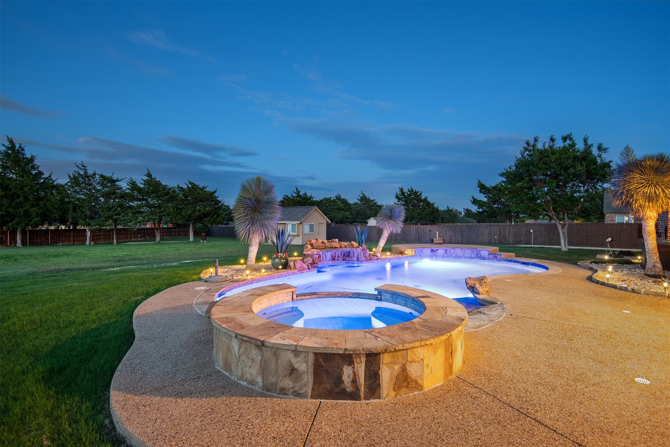 3231 Baylor Boulevard Midlothian TX 76065