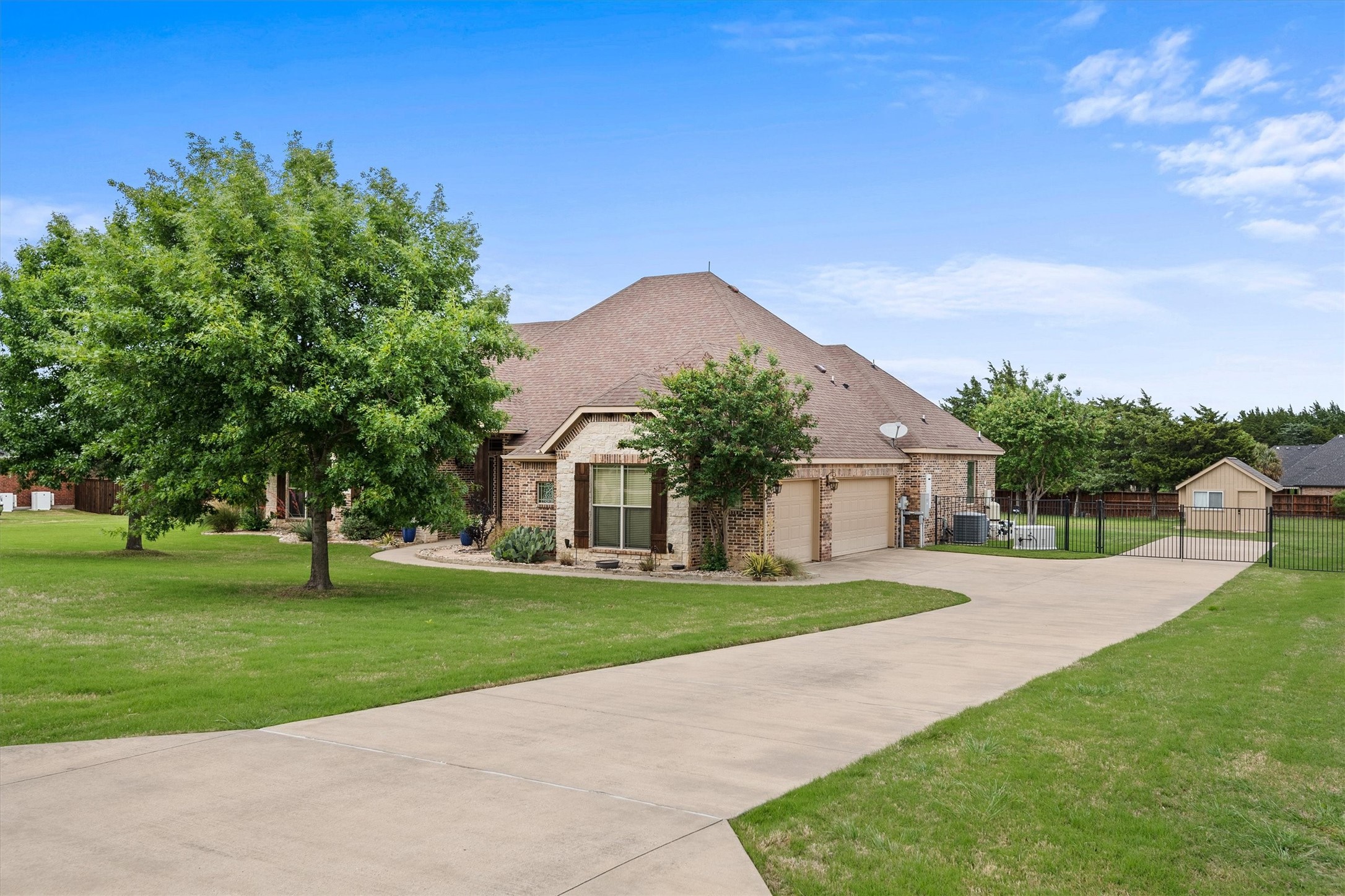 3231 Baylor Boulevard Midlothian TX 76065