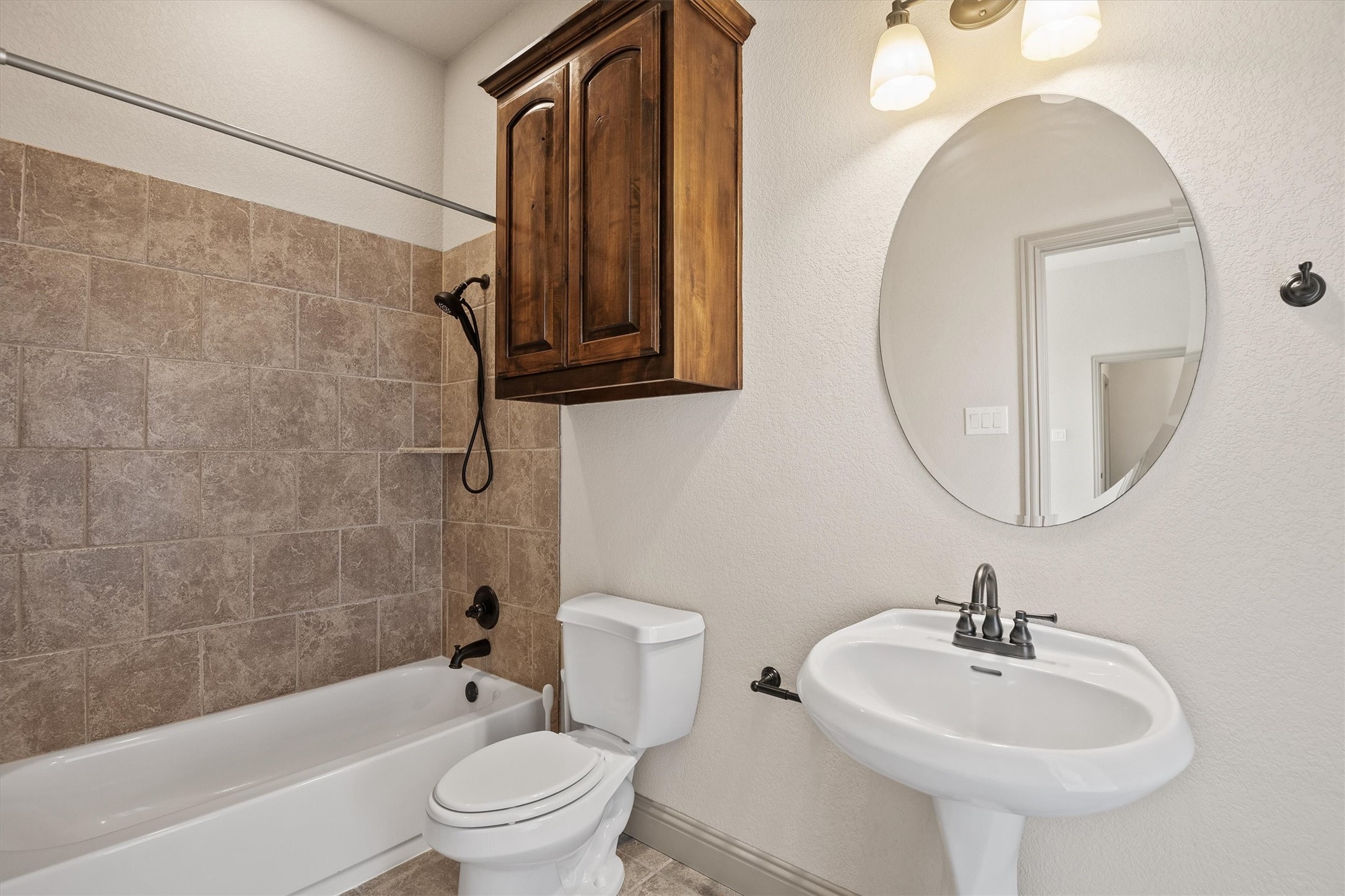 3231 Baylor Boulevard Midlothian TX 76065