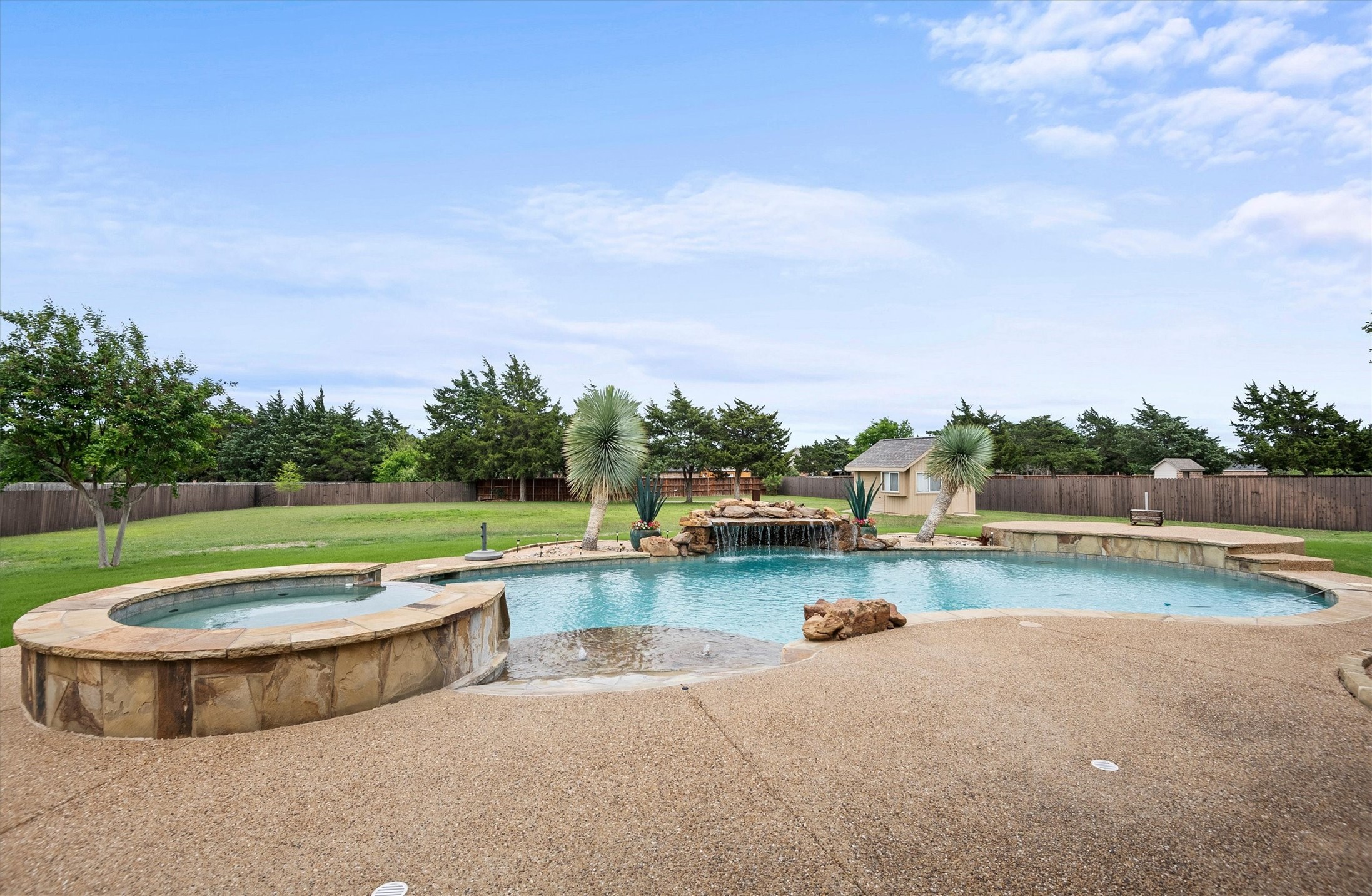 3231 Baylor Boulevard Midlothian TX 76065