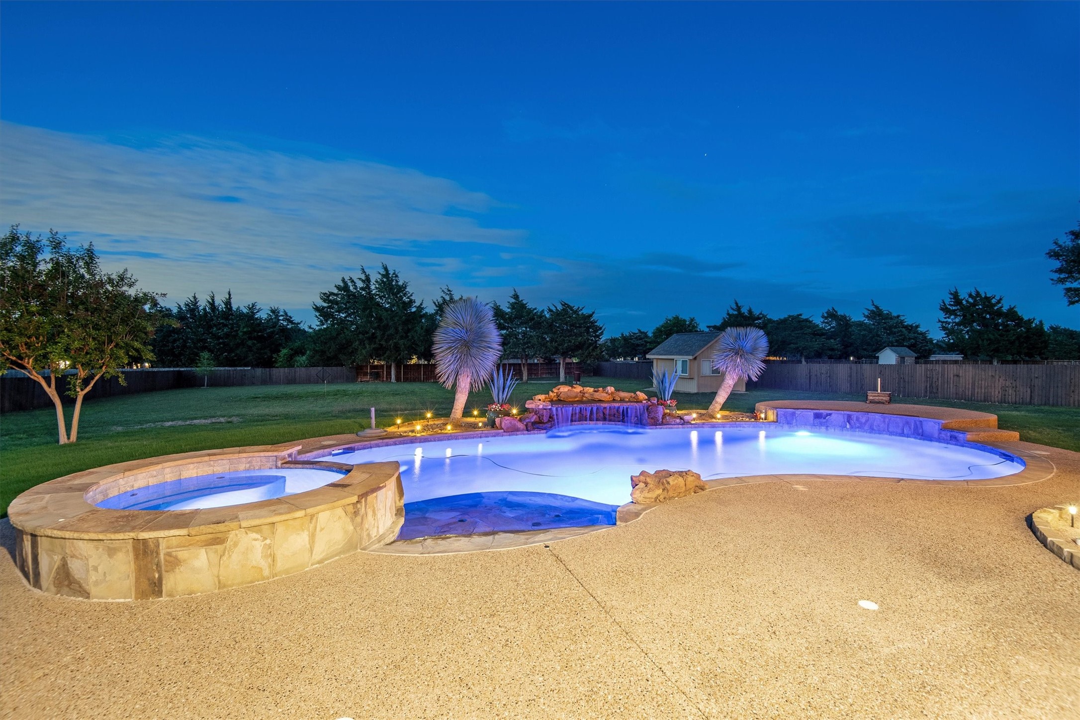 3231 Baylor Boulevard Midlothian TX 76065
