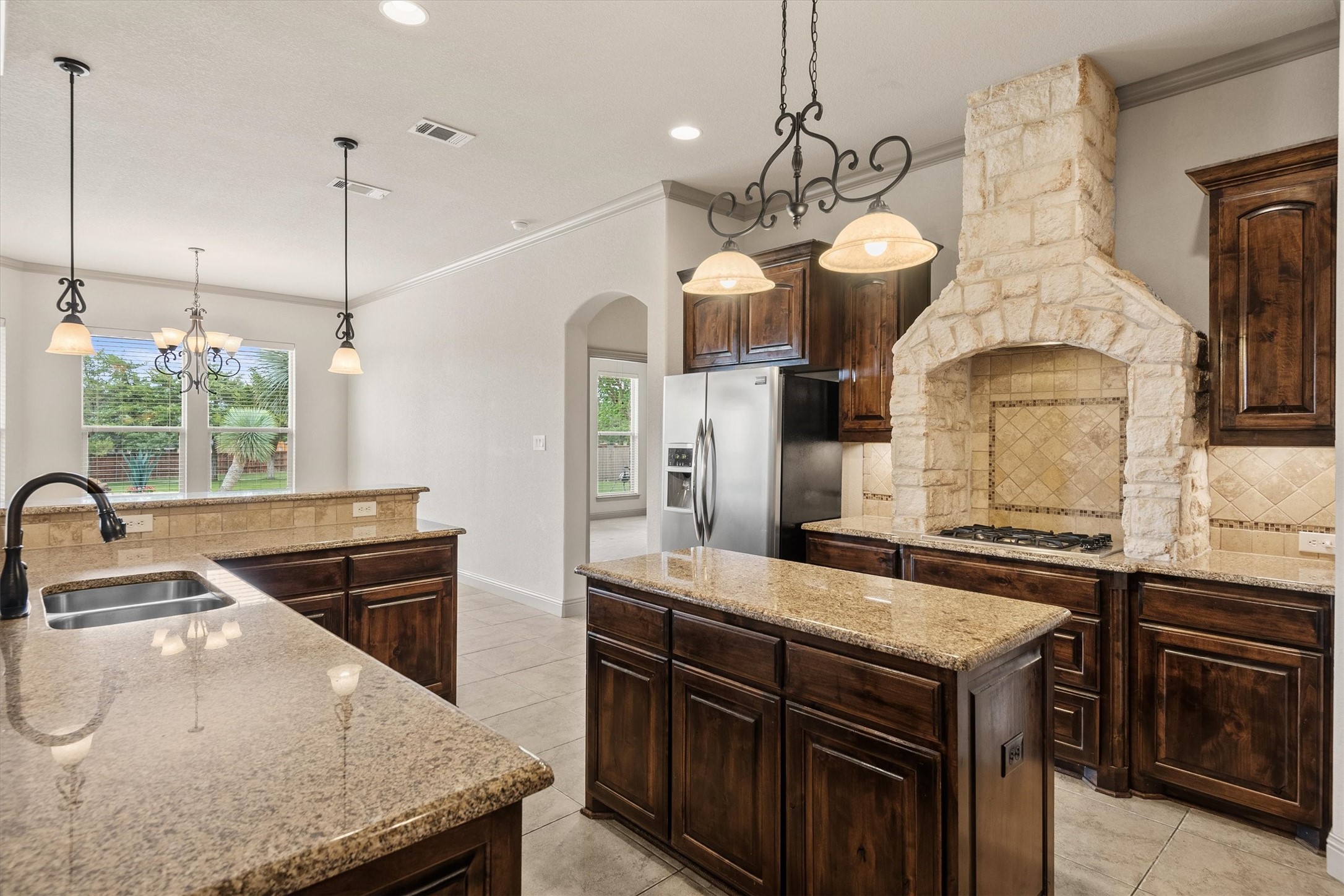 3231 Baylor Boulevard Midlothian TX 76065