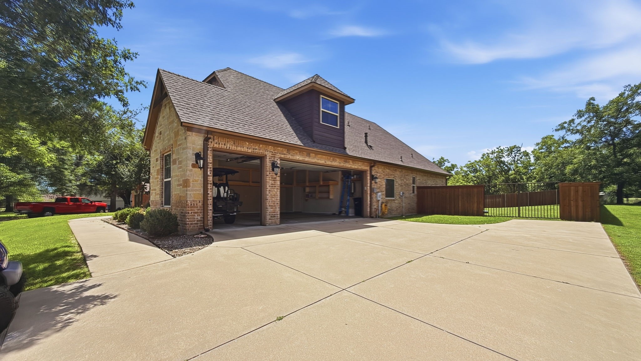 9709 Bellechase Road Granbury TX 76049