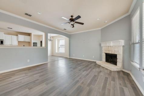 851 Grant Street Burleson TX 76028