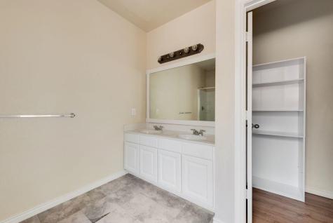 851 Grant Street Burleson TX 76028