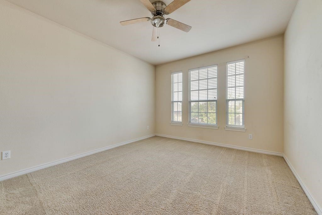 851 Grant Street Burleson TX 76028