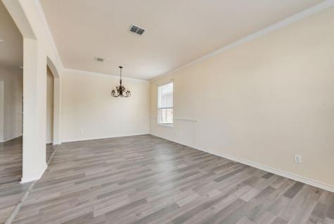 851 Grant Street Burleson TX 76028