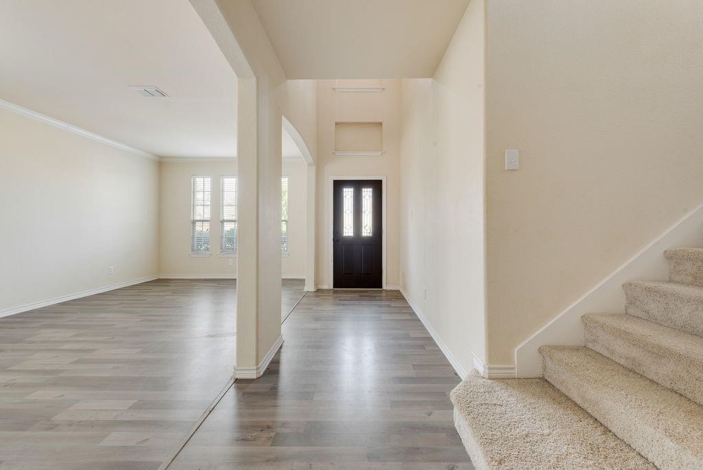 851 Grant Street Burleson TX 76028
