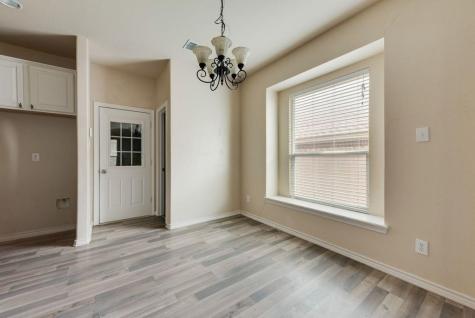 851 Grant Street Burleson TX 76028