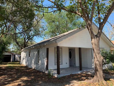 407 N Waco Street Groesbeck TX 76642