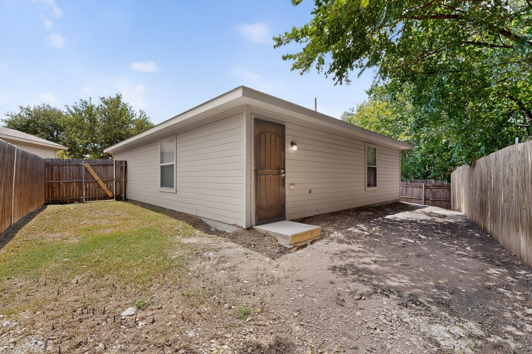 4827 Mexico Dallas TX 75236