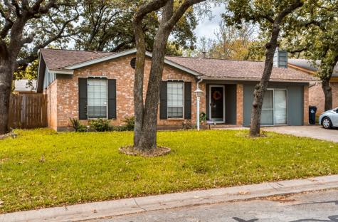 1113 Pin Oak Drive Denton TX 76209