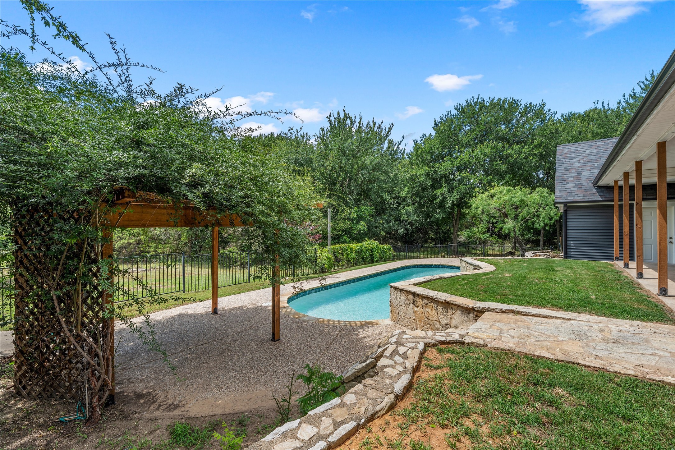 1561 Whitecrest Drive Whitney TX 76692