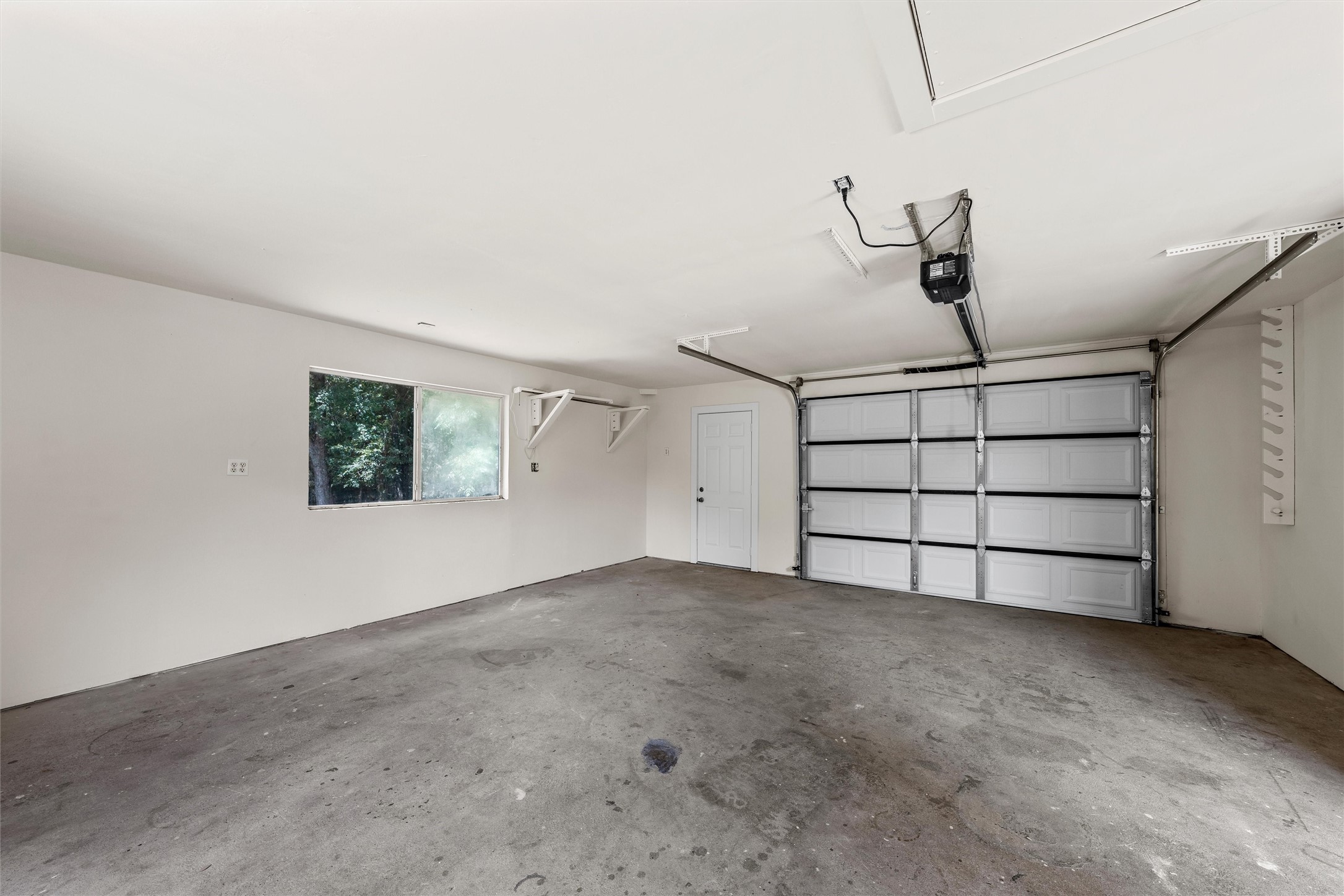 1561 Whitecrest Drive Whitney TX 76692