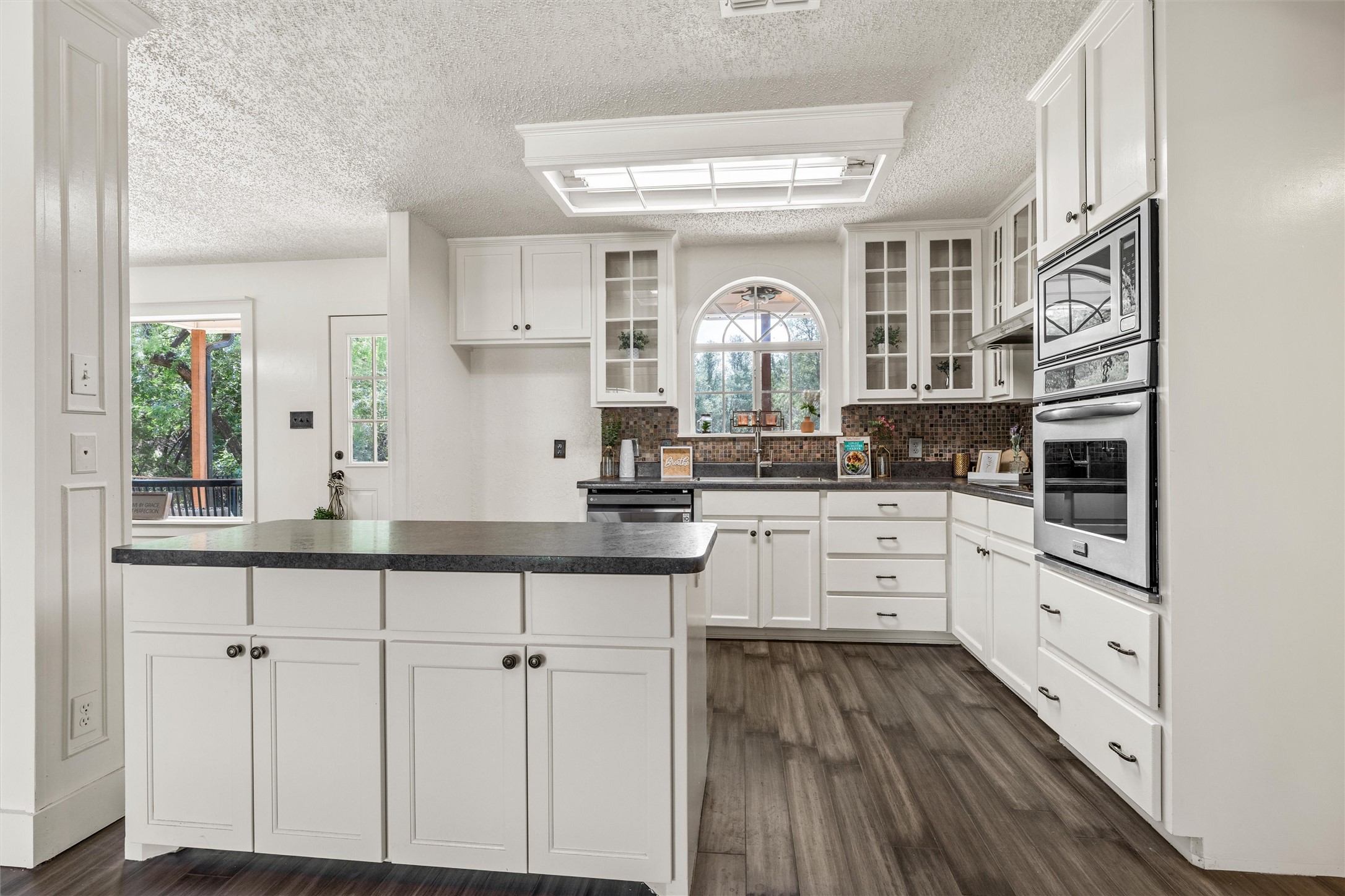 1561 Whitecrest Drive Whitney TX 76692