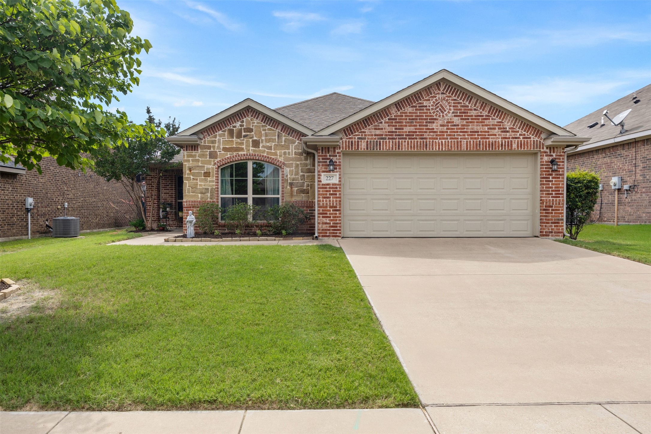 227 Chimney Rock Drive Waxahachie TX 75167