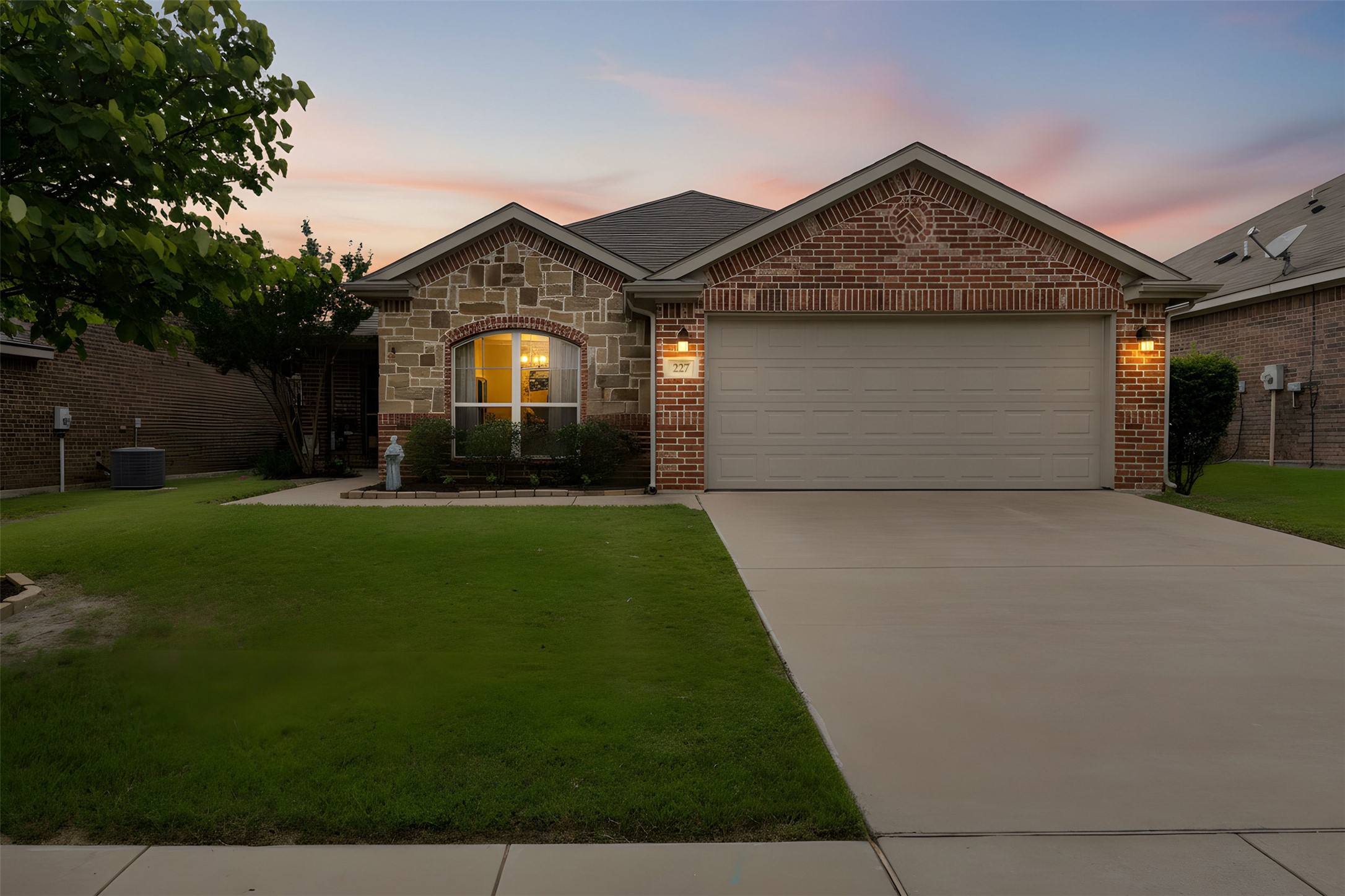 227 Chimney Rock Drive Waxahachie TX 75167