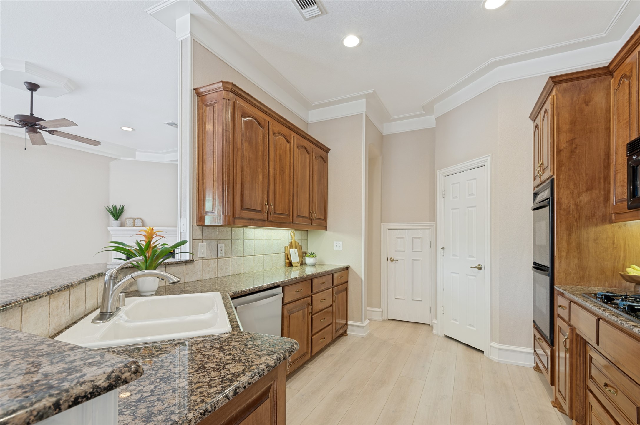 2409 Bedford Circle Bedford TX 76021