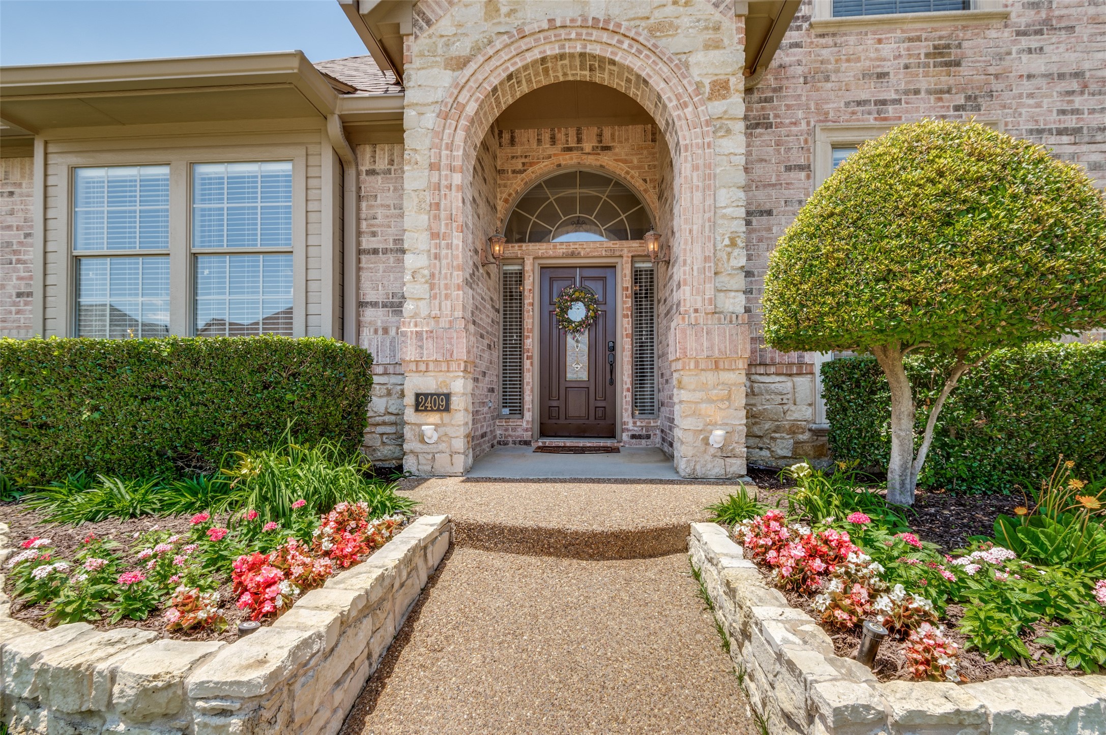 2409 Bedford Circle Bedford TX 76021