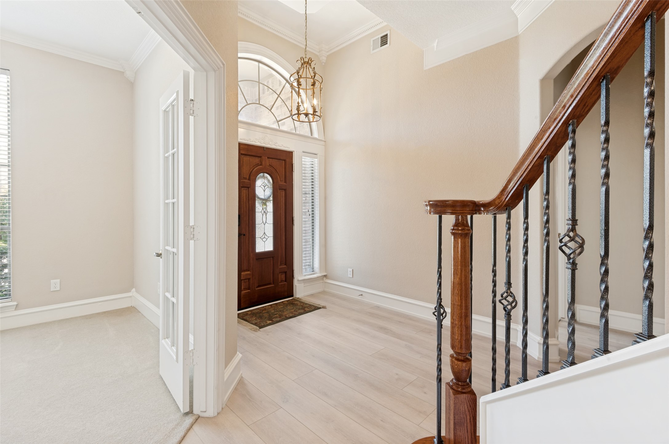2409 Bedford Circle Bedford TX 76021