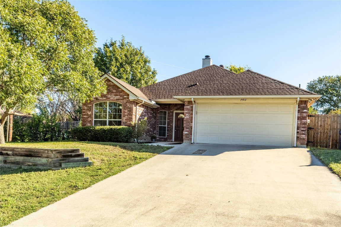 702 Valleyridge Court Decatur TX 76234