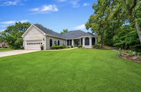 130 Cayuga Trail Lake Kiowa TX 76240