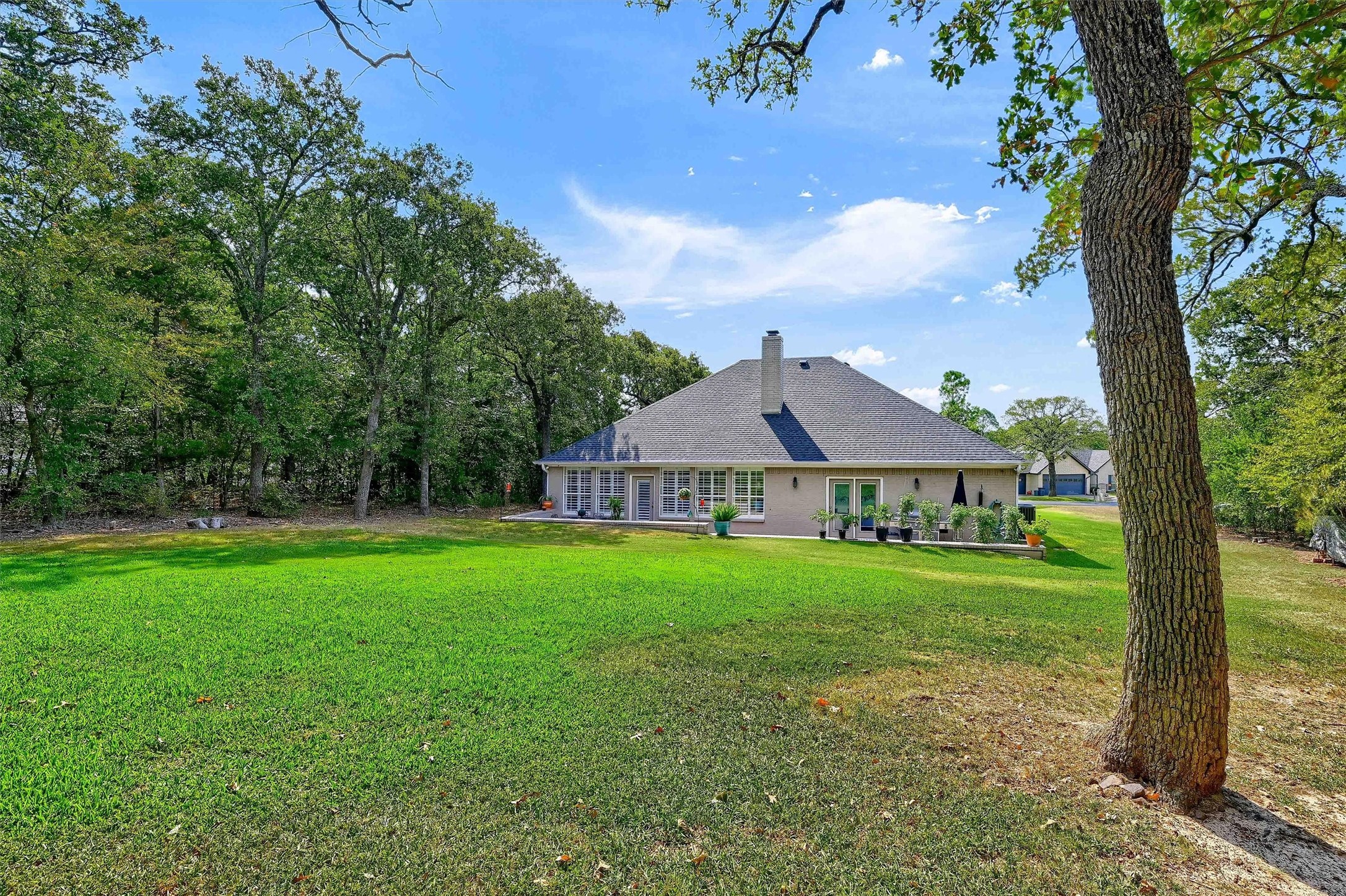 130 Cayuga Trail Lake Kiowa TX 76240