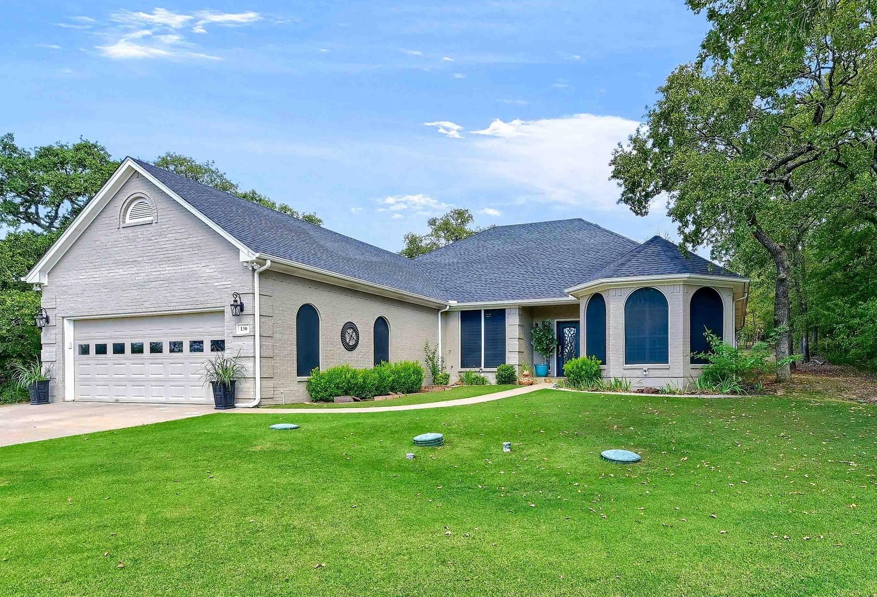 130 Cayuga Trail Lake Kiowa TX 76240