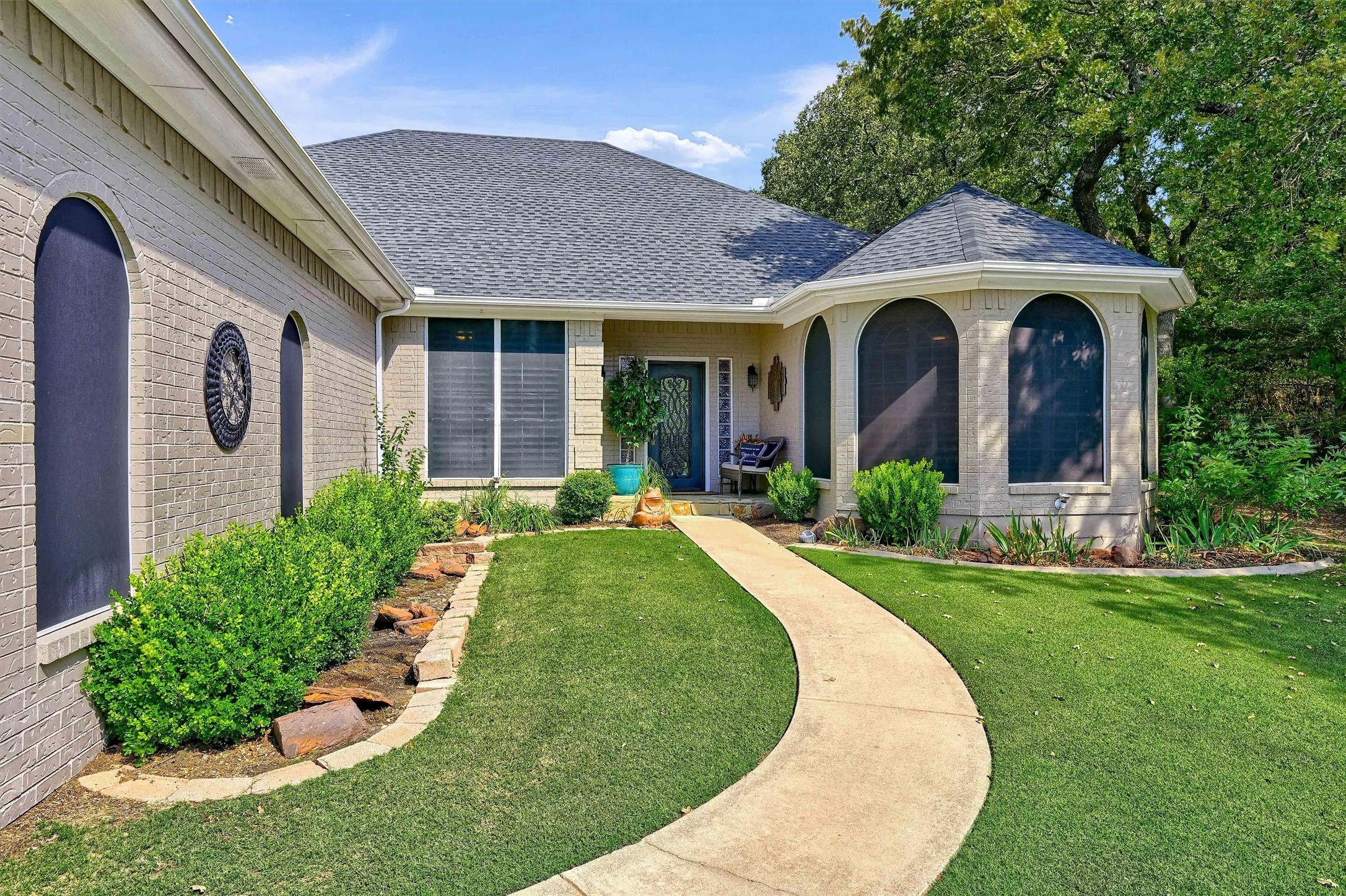 130 Cayuga Trail Lake Kiowa TX 76240