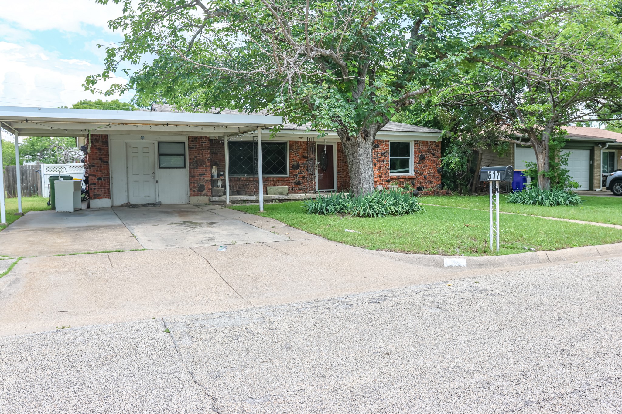 617 June Drive White Settlement TX 76108