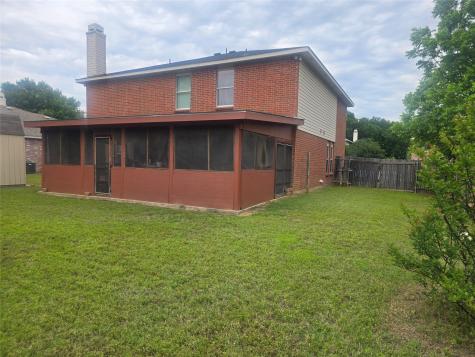 3813 Summer Hill Drive Balch Springs TX 75180