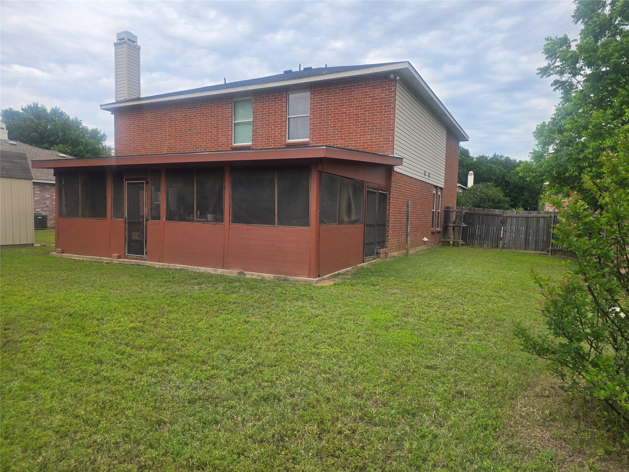 3813 Summer Hill Drive Balch Springs TX 75180