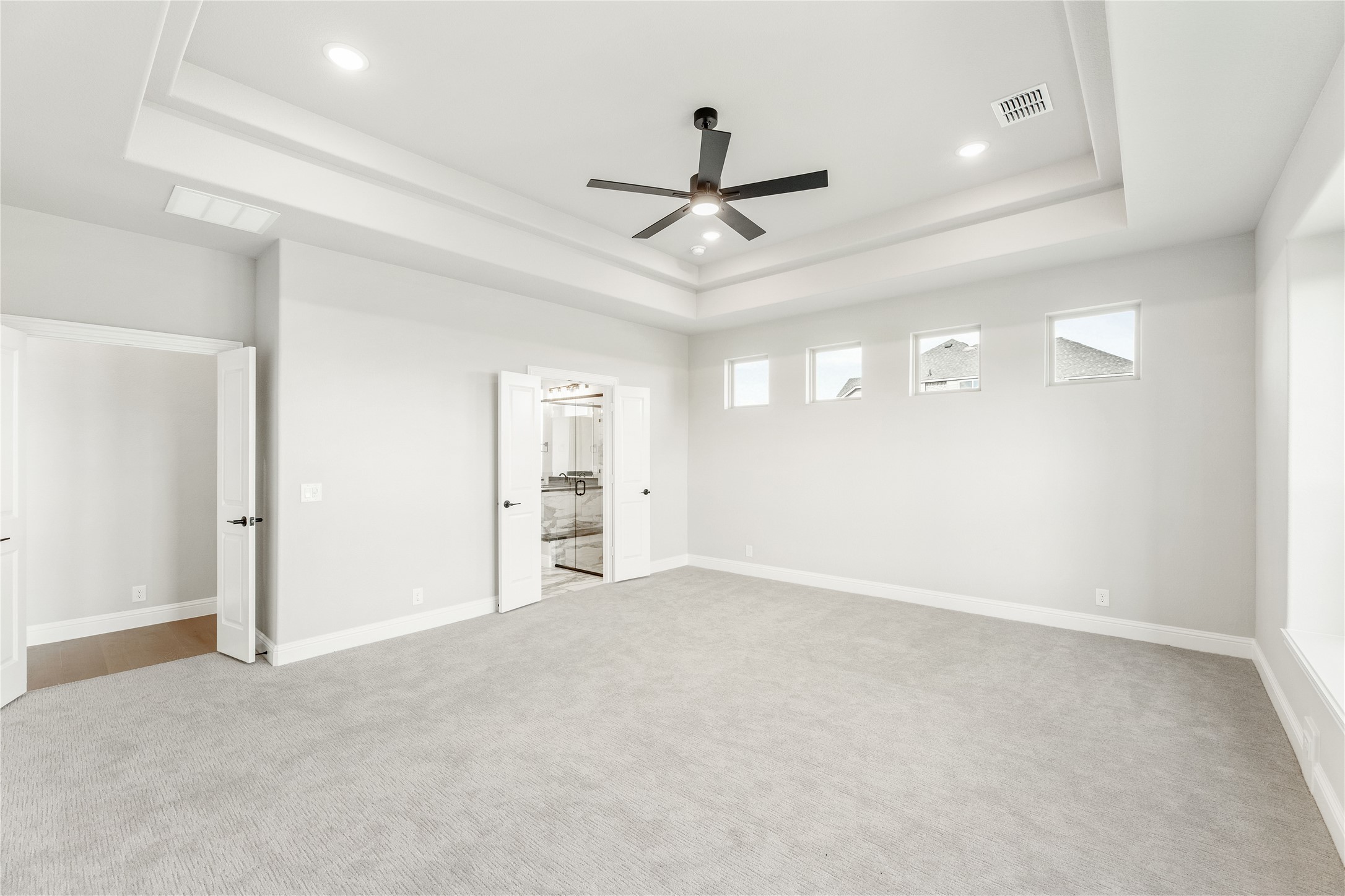 570 Crystal Lake Lane Red Oak TX 75154