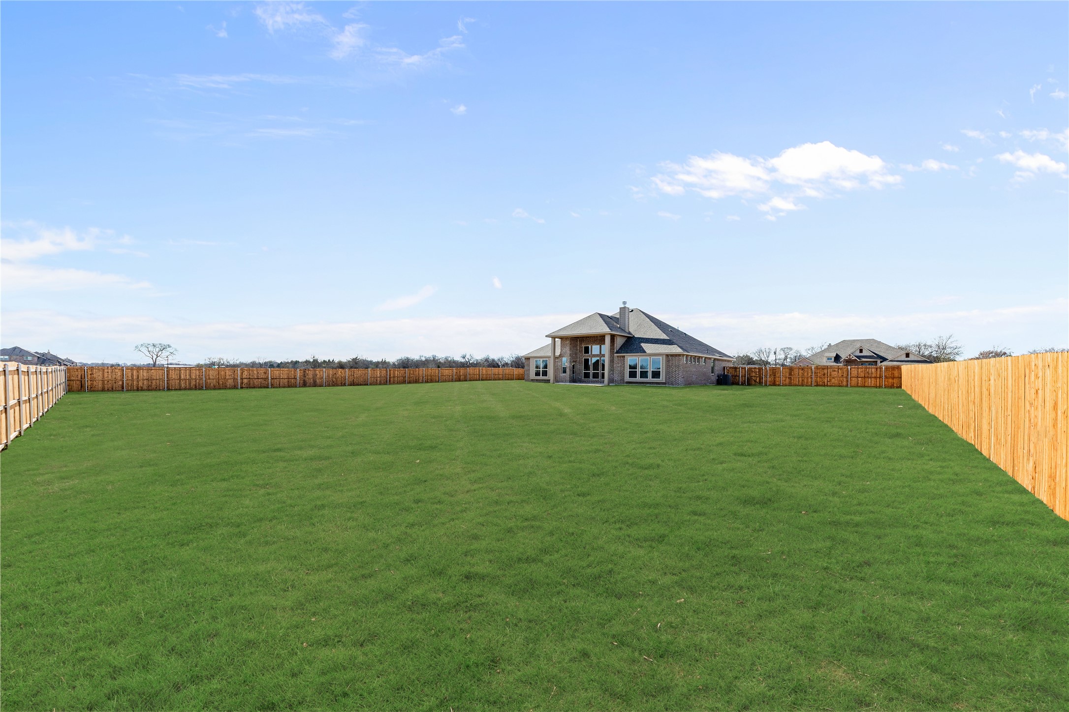 570 Crystal Lake Lane Red Oak TX 75154