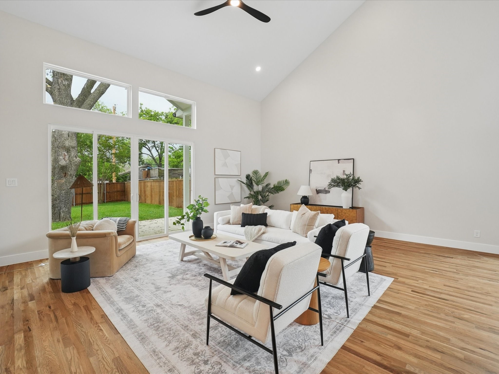 2610 Emmett Street Dallas TX 75211
